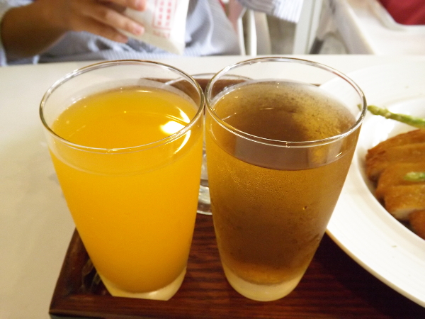 美粒果柳橙汁 + 飛想茶芒果洋甘菊