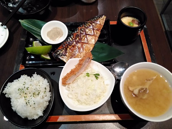 日式鹽烤鯖魚套餐