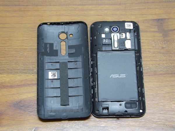 ASUS Zenfone Go ZB450KL 拆開背板