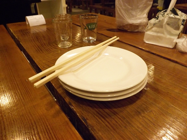 盤子筷子都很乾淨