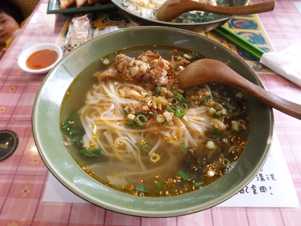 大漢饌雲南拉麵館雲南悶雞巴巴絲